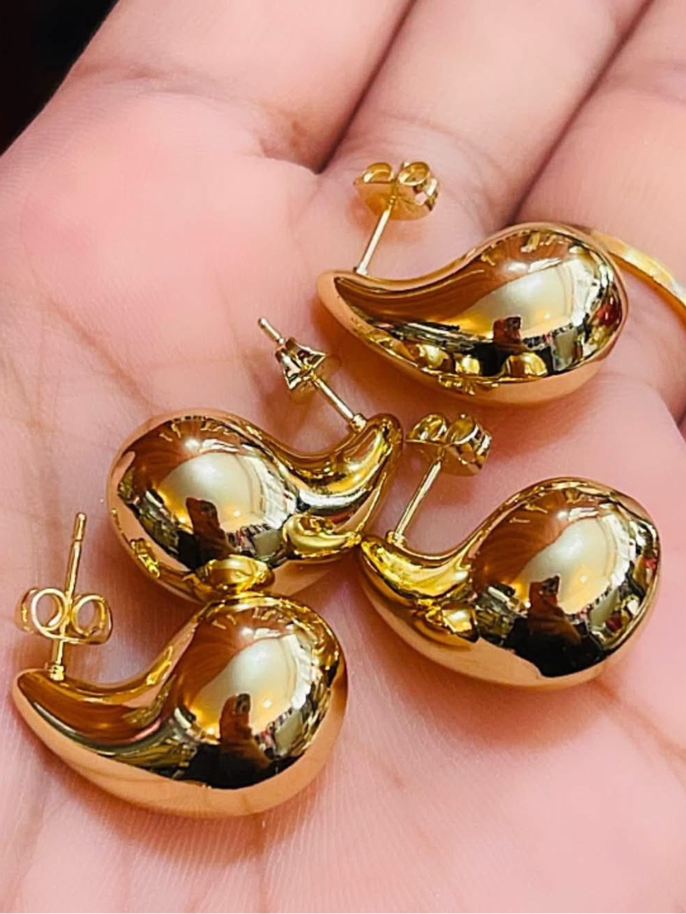 Gold Plated Tone Curved Teardrop Stud Earrings - Women's Jewelry